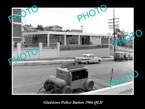 OLD LARGE HISTORIC PHOTO OF GLADSTONE QLD, VIEW OF THE POLICE STATION 1966