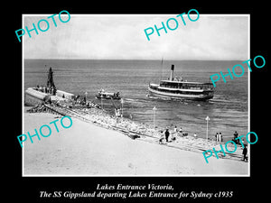 OLD LARGE HISTORIC PHOTO OF LAKES ENTRANCE VICTORIA, SS GIPPSLAND STEAMSHIP 1935