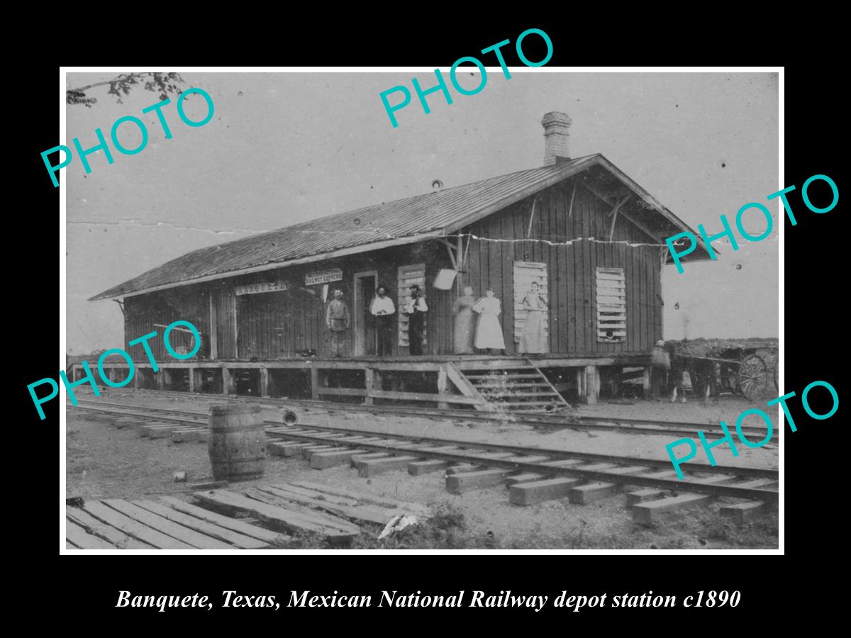 OLD LARGE HISTORIC PHOTO OF BANQUETE TEXAS, MEXICAN RAILWAY DEPOT STATION c1890