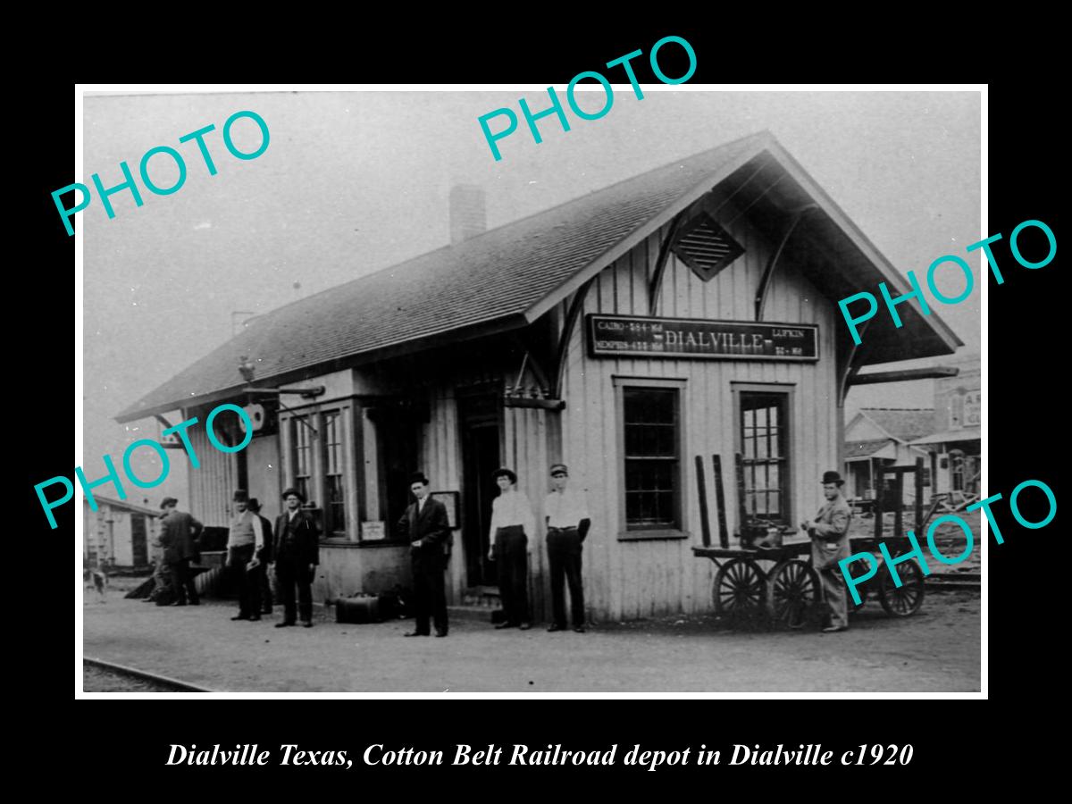 OLD LARGE HISTORIC PHOTO OF DIALVILLE TEXAS, THE RAILROAD DEPOT STATION c1920