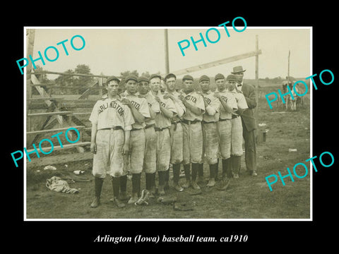 OLD LARGE HISTORIC PHOTO OF ARLINGTON IOWA, THE ARLINGTON BASEBALL TEAM c1910