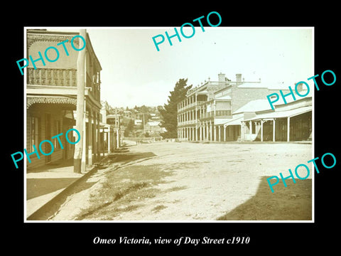 OLD LARGE HISTORIC PHOTO OF OMEO VICTORIA, VIEW OF DAY STREET c1910