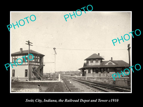 OLD LARGE HISTORIC PHOTO OF SWITZ CITY INDIANA, RAILROAD DEPOT STATION c1910