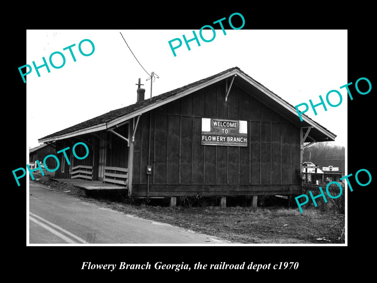 OLD LARGE HISTORIC PHOTO OF FLOWERY BRANCH GEORGIA, RAILROAD DEPOT STATION c1970