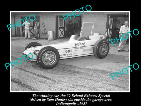 OLD LARGE HISTORIC PHOTO OF SAM HANKS 1957 INDIANAPOLIS RACE CAR, BELOND EXHAUST