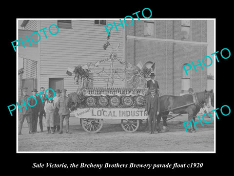 OLD LARGE HISTORIC PHOTO OF SALE VICTORIA, BREHENY BROTHERS BREWERY FLOAT c1920