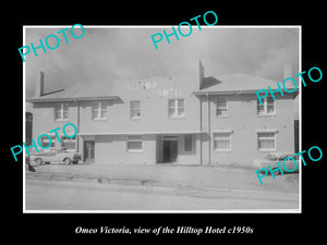 OLD LARGE HISTORIC PHOTO OF OMEO VICTORIA, VIEW OF THE HILLTOP HOTEL c1950s