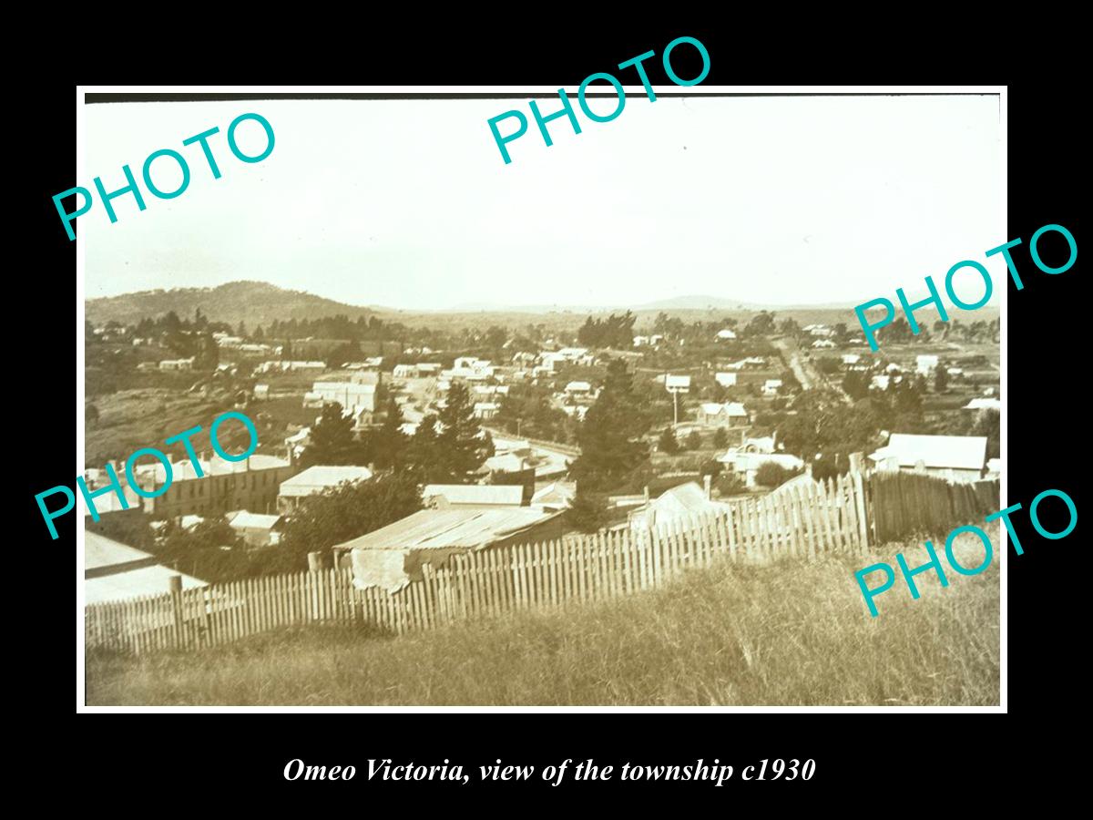 OLD LARGE HISTORIC PHOTO OF OMEO VICTORIA, VIEW OF THE TOWNSHIP c1930