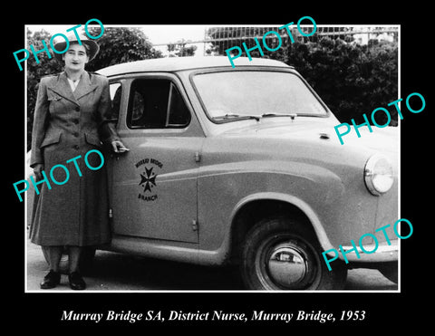 OLD LARGE HISTORIC PHOTO OF MURRAY BRIDGE SA, DISTRICT NURSES CAR c1953