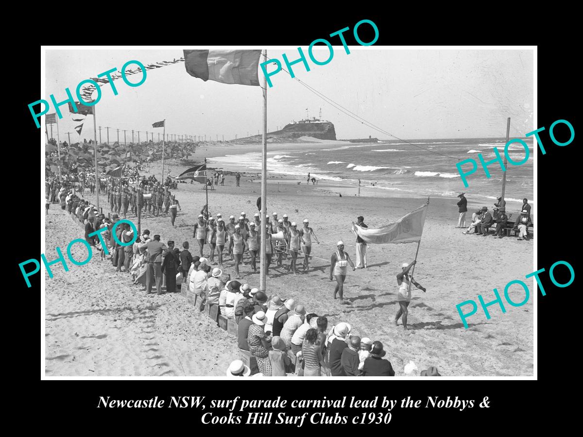 OLD LARGE HISTORIC PHOTO OF NEWCASTLE NSW, SURF CARNIVAL ON NOBBYS BEACH c1930