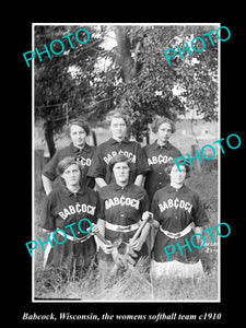 OLD LARGE HISTORIC PHOTO OF BABCOCK WISCONSIN, THE WOMENS SOFTBALL TEAM c1910