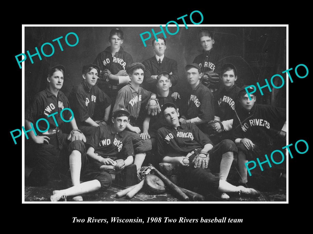 OLD LARGE HISTORIC PHOTO OF TWO RIVERS WISCONSIN, THE TOWN BASEBALL TEAM c1908