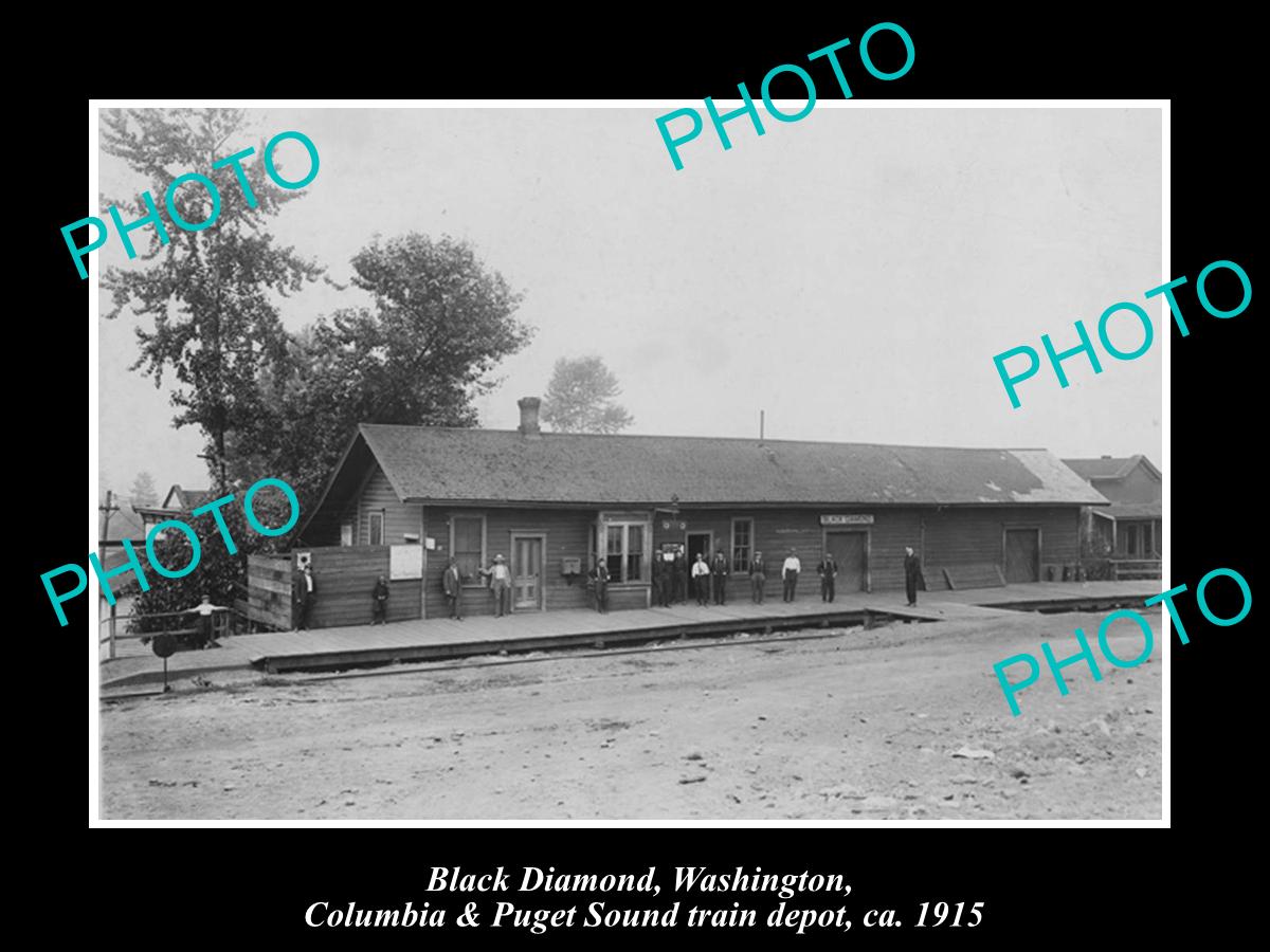 OLD LARGE HISTORIC PHOTO OF BLACK DIAMOND WASHINGTON, THE RAILROAD STATION 1915