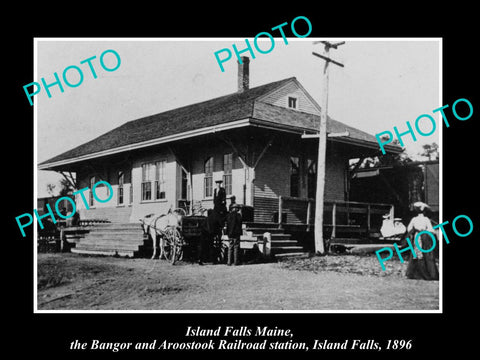 OLD LARGE HISTORIC PHOTO OF ISLAND FALLS MAINE, THE RAILROAD STATION c1896