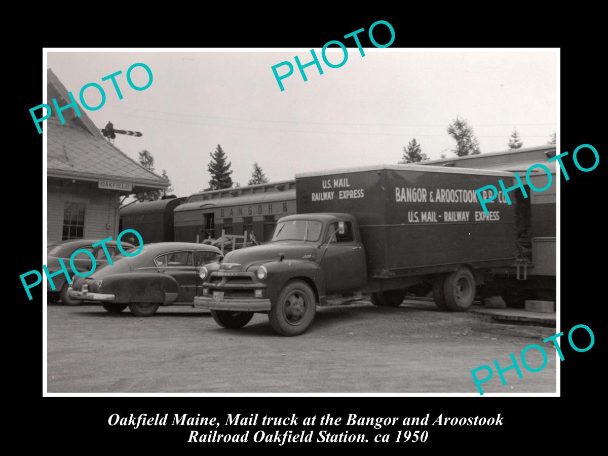 OLD HISTORIC PHOTO OF OAKFIELD MAINE, BANGOR & AROOSTOOK RAILROAD STATION 1950 2