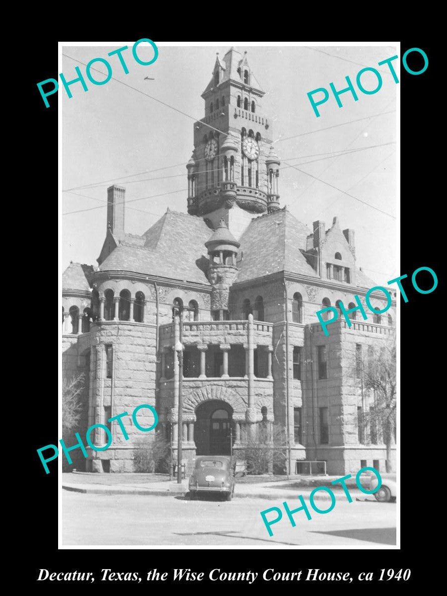 OLD LARGE HISTORIC PHOTO OF DECATUR TEXAS, THE WISE COUNTY COURT HOUSE c1940