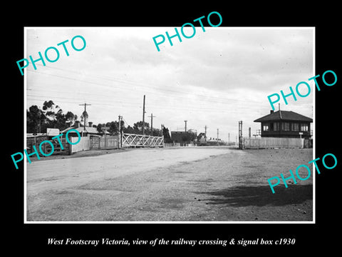 OLD LARGE HISTORIC PHOTO OF FOOTSCRAY VICTORIA, RAILWAY STATION SIGNAL BOX c1930