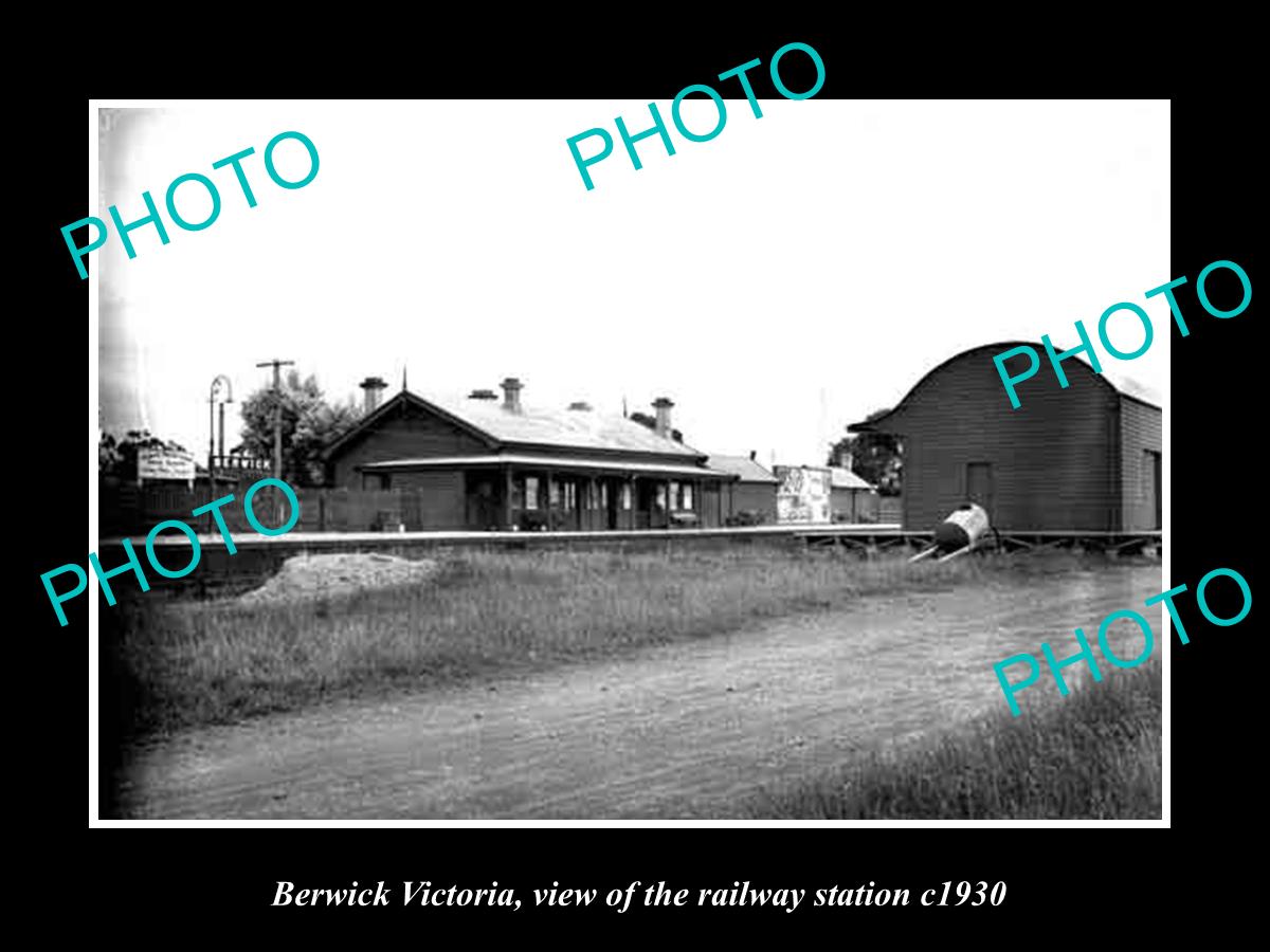 OLD LARGE HISTORIC PHOTO OF BERWICK VICTORIA, THE RAILWAY STATION 1930