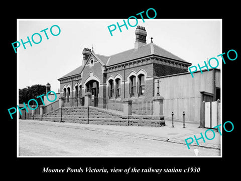 OLD LARGE HISTORIC PHOTO OF MOONEE PONDS VICTORIA, THE RAILWAY STATION 1930