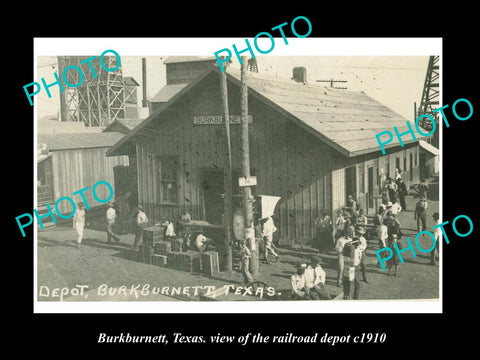 OLD LARGE HISTORIC PHOTO OF BURKBURNNET TEXAS, THE RAILROAD DEPOT STATION c1910