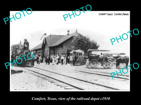 OLD LARGE HISTORIC PHOTO OF COMFORT TEXAS, THE RAILROAD DEPOT STATION c1910