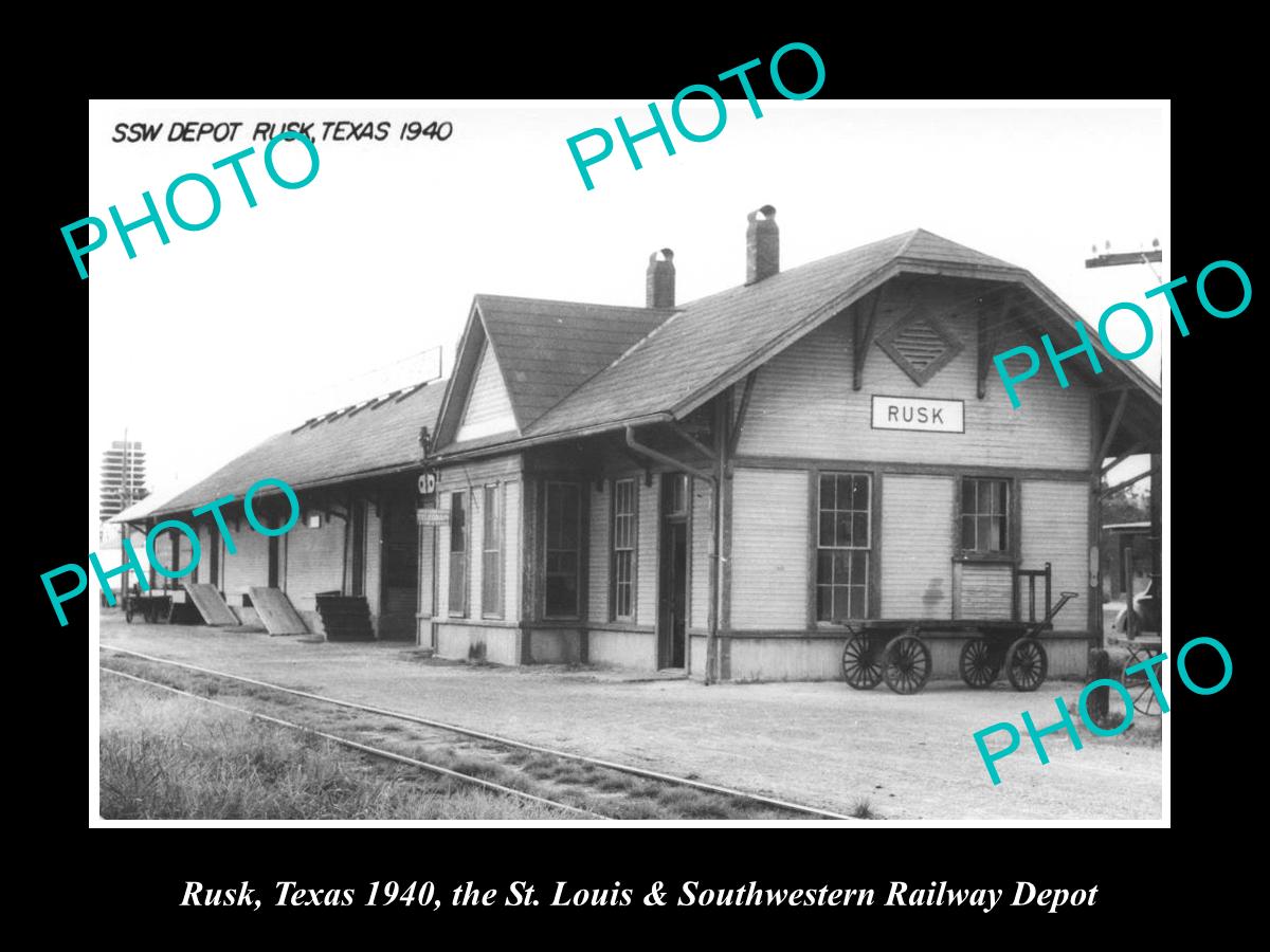 OLD LARGE HISTORIC PHOTO OF RUSK TEXAS, THE RAILROAD DEPOT STATION c1940