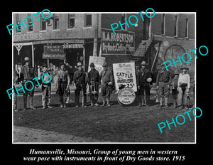 OLD LARGE HISTORIC PHOTO OF HUMANSVILLE MISSOURI TOWNBAND IN FRONT OF STORE 1915