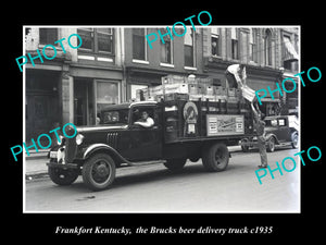 OLD LARGE HISTORIC PHOTO OF FRANKFORT KENTUCKY, BRUCKS BEER DELIVERY TRUCK 1935