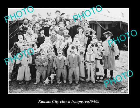 OLD LARGE HISTORIC PHOTO OF KANSAS CITY CIRCUS CLOWN TROUPE c1940s