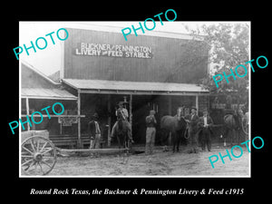 OLD LARGE HISTORIC PHOTO OF ROUND ROCK TEXAS, THE LIVERY & FEED STORE c1915