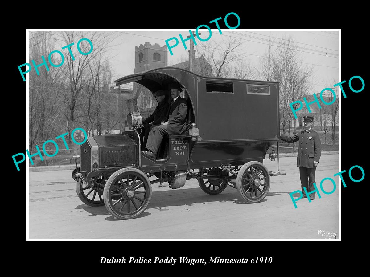 OLD LARGE HISTORIC PHOTO OF DULUTH MINNESOTA, THE POLICE PADDY WAGON c1910