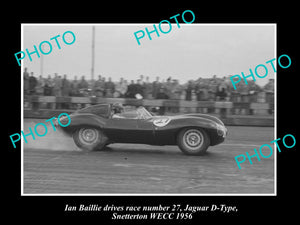 OLD HISTORIC PHOTO OF IAN BAILLIE & HIS JAGUAR D TYPE RACE CAR, SNETTERTON 1965