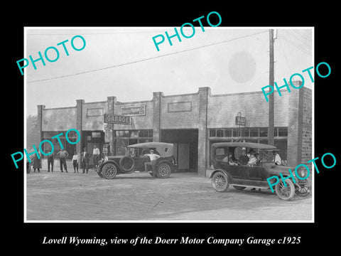 OLD LARGE HISTORIC PHOTO OF LOVELL WYOMING, THE DOERR MOTOR Co GARAGE c1925