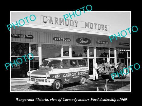 OLD LARGE HISTORIC PHOTO OF WANGARATTA VICTORIA, CARMODY FORD DEALERSHIP c1969