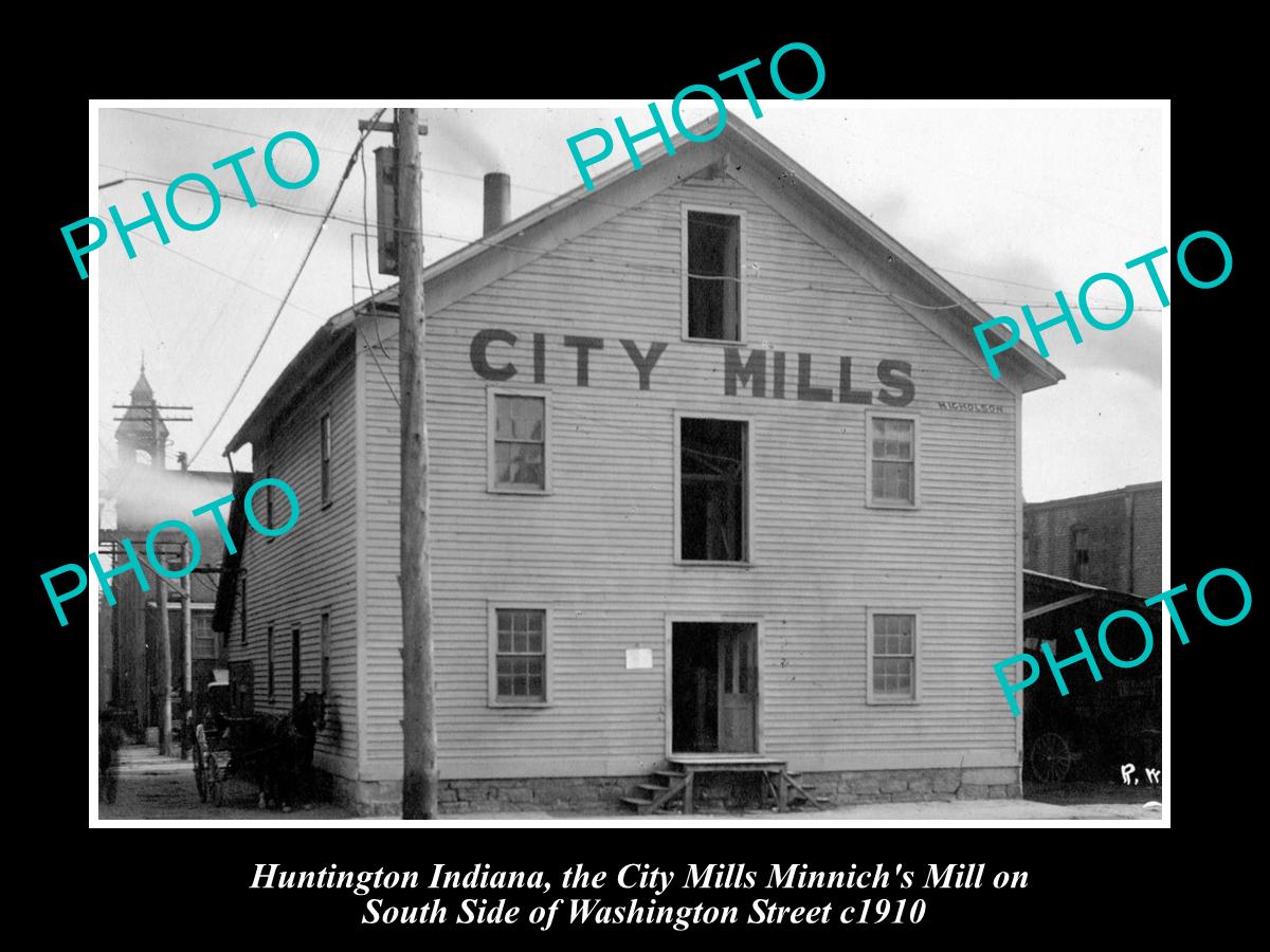 OLD LARGE HISTORIC PHOTO OF HUNTINGTON INDIANA, THE CITY MILLS STORE c1910