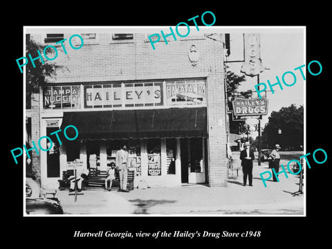 OLD LARGE HISTORIC PHOTO OF HARTWELL GEORGIA, THE HAILEYS DRUG STORE c1948