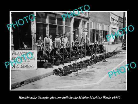 OLD LARGE HISTORIC PHOTO OF HAWKINSVILLE GEORGIA, MOBLEY WORKS PLANTERS c1940