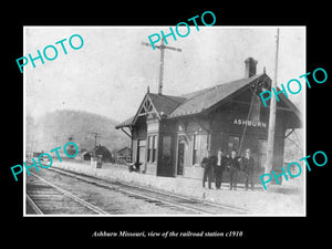 OLD LARGE HISTORIC PHOTO OF ASHBURN MISSOURI, THE RAILROAD DEPOT STATION c1910