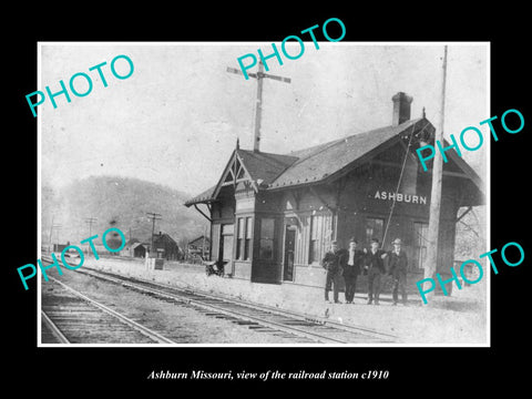 OLD LARGE HISTORIC PHOTO OF ASHBURN MISSOURI, THE RAILROAD DEPOT STATION c1910