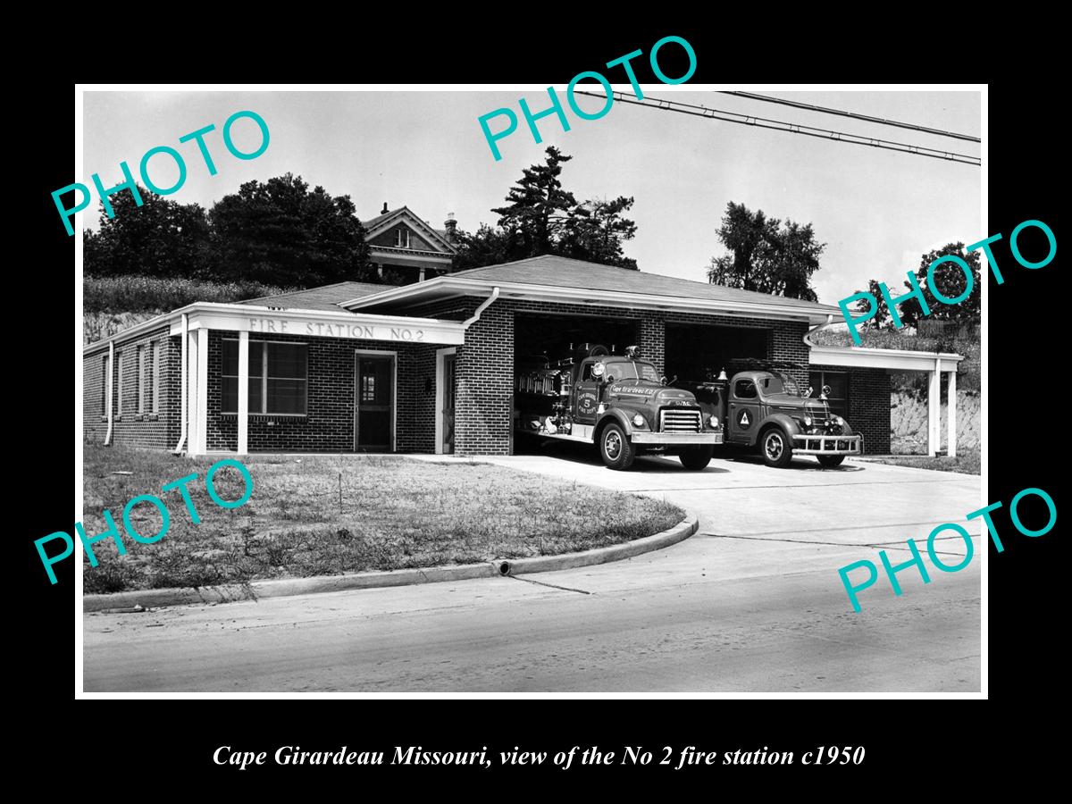 OLD LARGE HISTORIC PHOTO OF CAPE GIRARDEAU MISSOURI, THE FIRE DEPARTMENT c1950