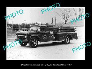 OLD LARGE HISTORIC PHOTO OF HERCULANEUM MISSOURI, THE FIRE STATION TRUCK c1960