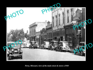 OLD LARGE HISTORIC PHOTO OF PERRY MISSOURI, THE MAIN STREET & STORES c1940