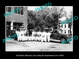 OLD LARGE HISTORIC PHOTO OF St CHARLES MISSOURI, THE FIRE DEPARTMENT CREW c1950