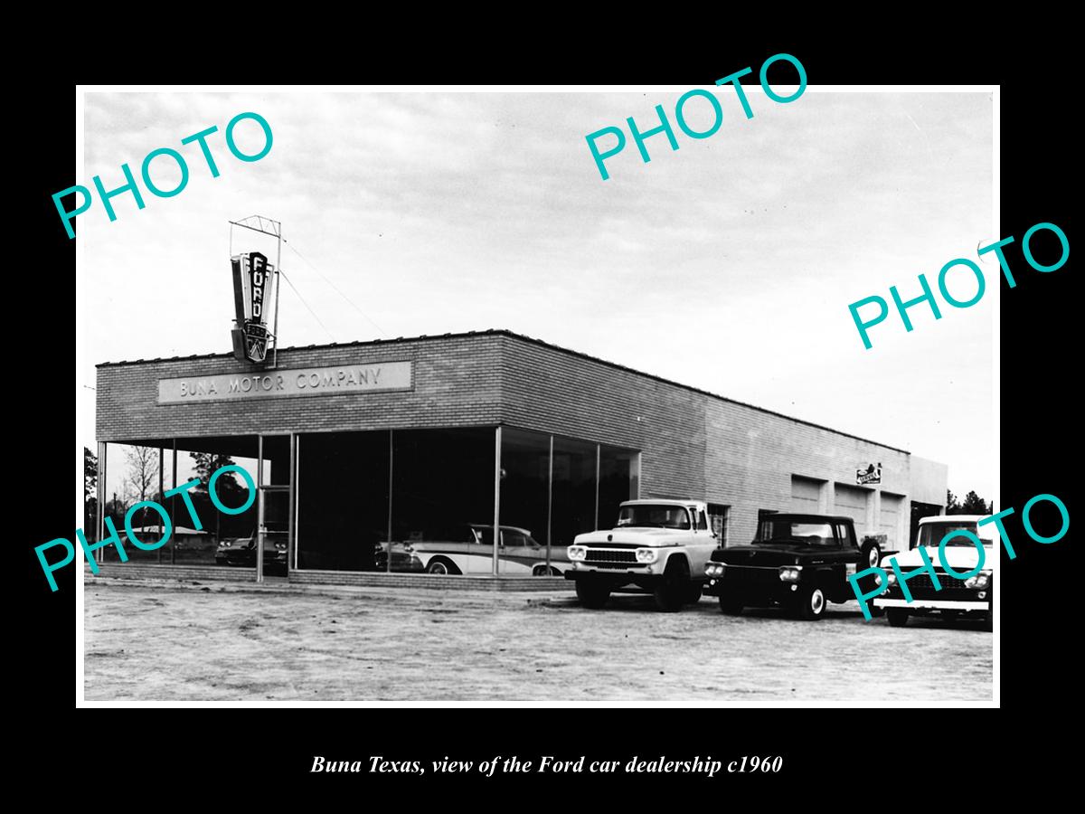 OLD LARGE HISTORIC PHOTO OF BUNA TEXAS, THE FORD MOTORS CAR DEALERSHIP c1960