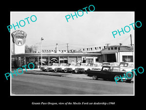 OLD LARGE HISTORIC PHOTO OF GRANTS PASS OREGON, THE FORD CAR DEALERSHIP c1960