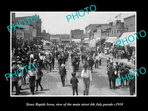 OLD LARGE HISTORIC PHOTO OF SIOUX RAPIDS IOWA, THE MAIN St JULY 4th PARADE c1910