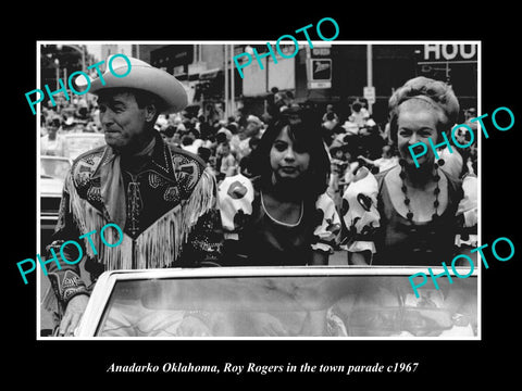 OLD LARGE HISTORIC PHOTO OF ANADARKO OKLAHOMA, ROY ROGERS IN TOWN PARADE c1967