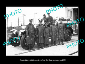 OLD LARGE HISTORIC PHOTO OF CENTER LINE MICHIGAN, THE FIRE DEPARTMENT CREW c1930