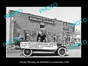 OLD LARGE HISTORIC PHOTO OF RAWLINS WYOMING, THE STUDEBAKER DEALERSHIP c1920