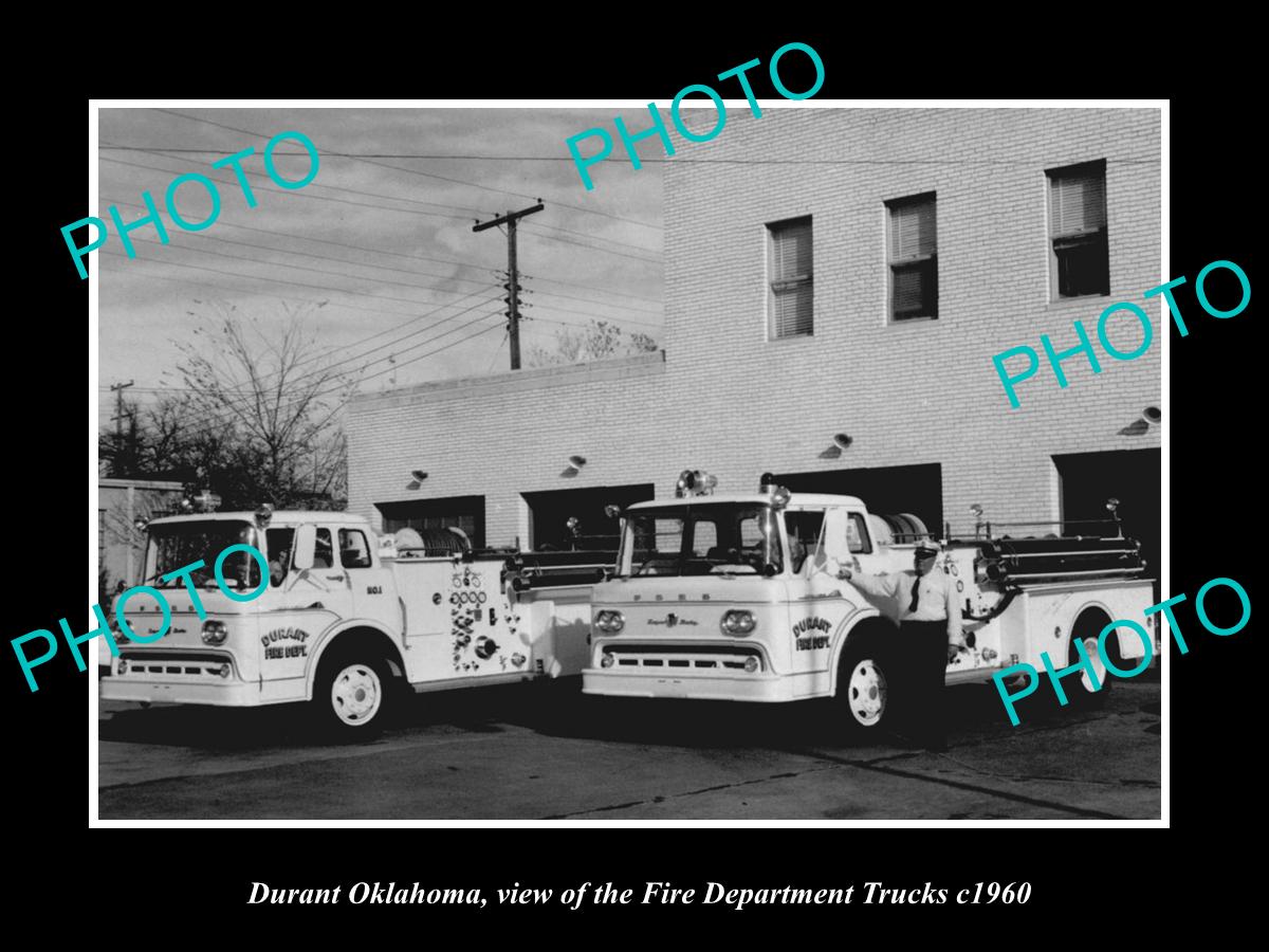 OLD LARGE HISTORIC PHOTO OF DURANT OKLAHOMA, THE FIRE DEPARTMENT TRUCKS c1960